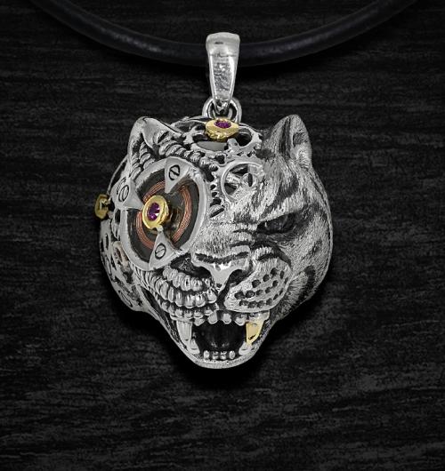 Tiger power Pendant 